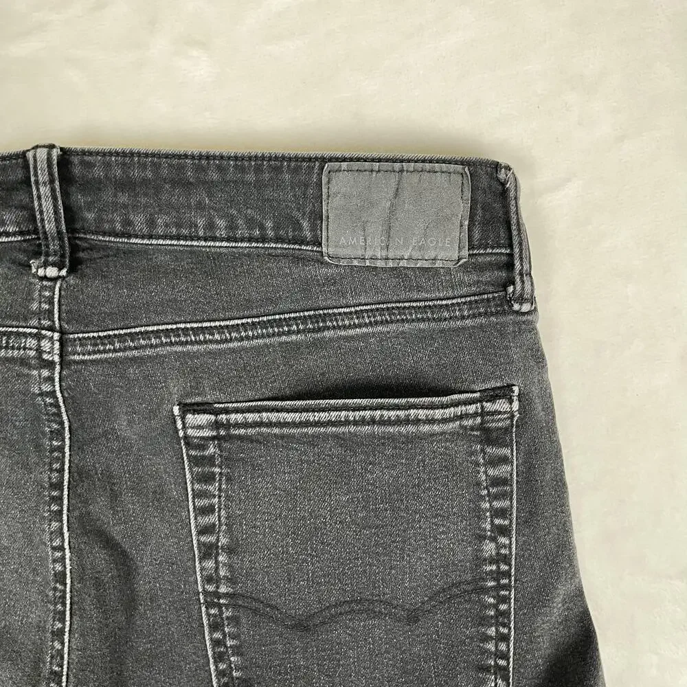 American Eagle Jeans Mens 33x30 Black Regular Straight Airflex+ Denim Faded